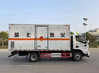 西湖爆破器材运输车